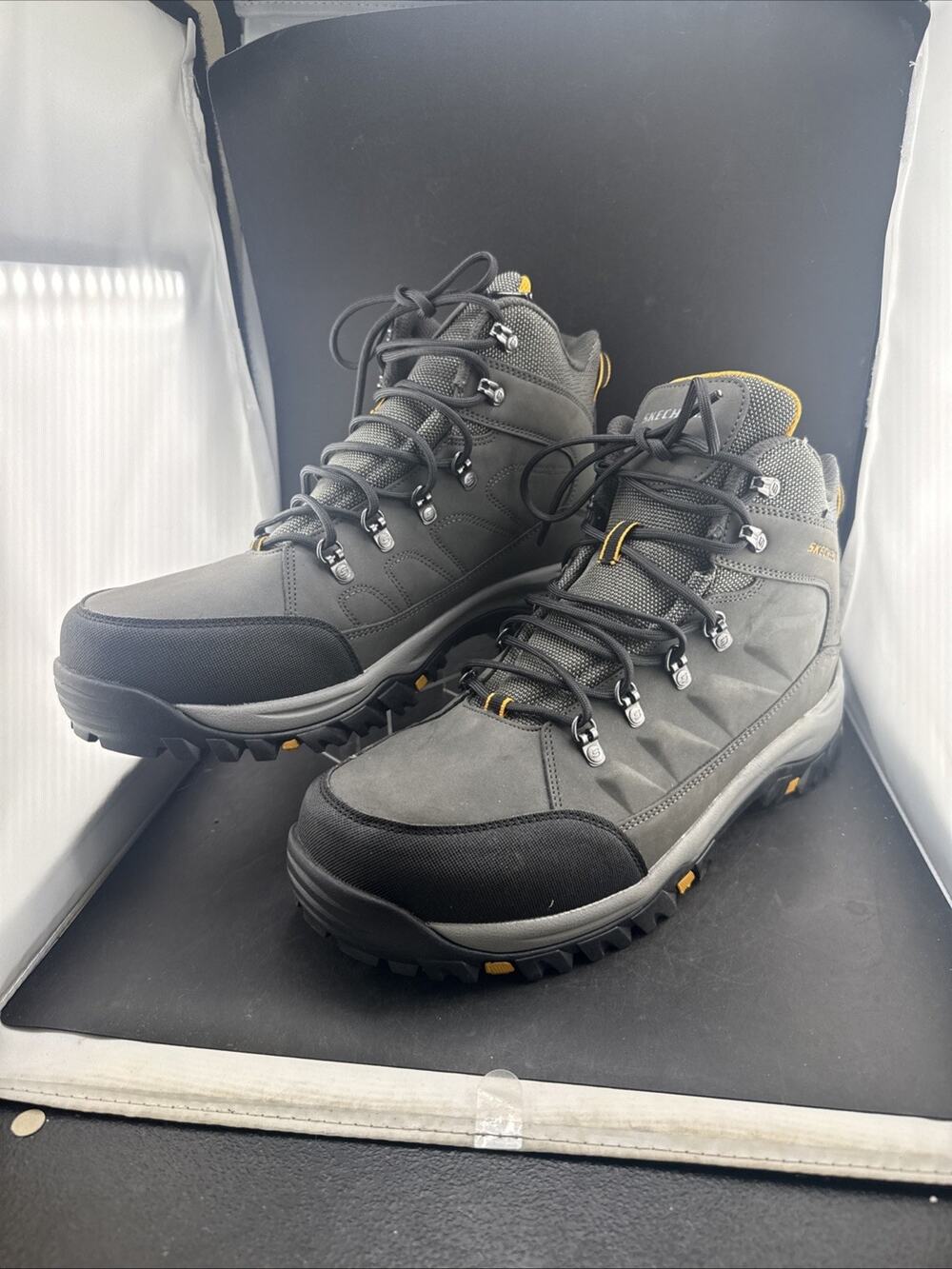 Skechers Relment Daggett Mens 14 Wide Charcoal Hiking Boots 204642WW NWOB Grey